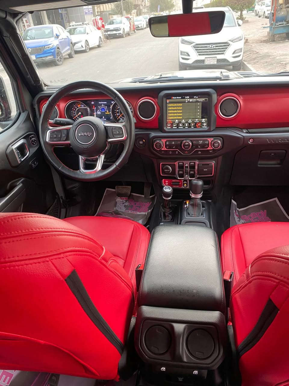 السلام عليكم 
Jeep wrangler 
Rubicon 4xe 
ماشية 12000 كيلو فقط 
محرك 2.0T
كشنات جلد 
سنوية جديدة سنة 2025
وارد كندي 
تايرات جبلية
بصمة 
تحكم ذكي من الشاشة
زر خاص للطوارئ قابل للترجمة 
سقيفة كاربون فايبر قابلة للازالة 
السعر 29800$


**إذا كنت صاحب هذا الإعلان وتريد حذفه لأي سبب، رجاءا أرسل رسالة إلى الدعم الفني**