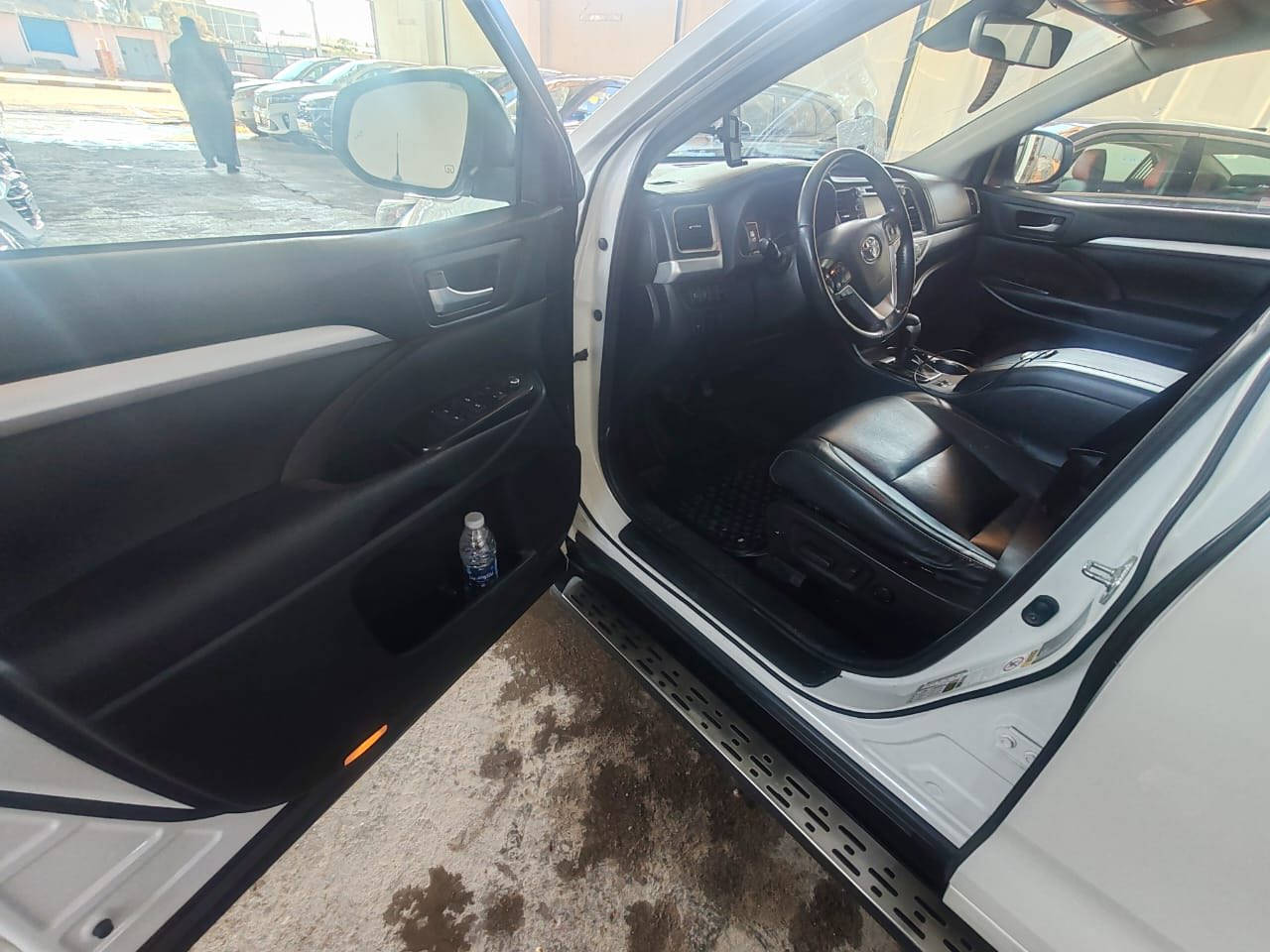 هالندر 2018 فول مواصفات 1/1
بغداد رقم انكليزي 
هزه جديده 
حادثها صندوك وربع الجاملغ 
وقطعتين صارت عدنا بالعراق 
بدون دواخل 
السونار مرفق بالمنشور 
 مكاني الفلوجه سعرها ٢٤٠$ وبيها مجال
هاتف : ***********
