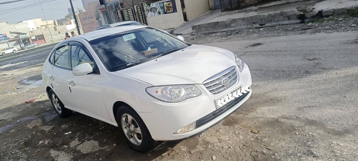 للبيع انتره موديل 2011 صياره فول عدا التنته منضومه غاز صياره حزام بس ابيعك عام صاره احله من الصوره تحويل ثاني يوم اسعر 95 وبيها مجال *********** وتساب اتصال اتصل وشرحلك بقيت اتفاصيل
