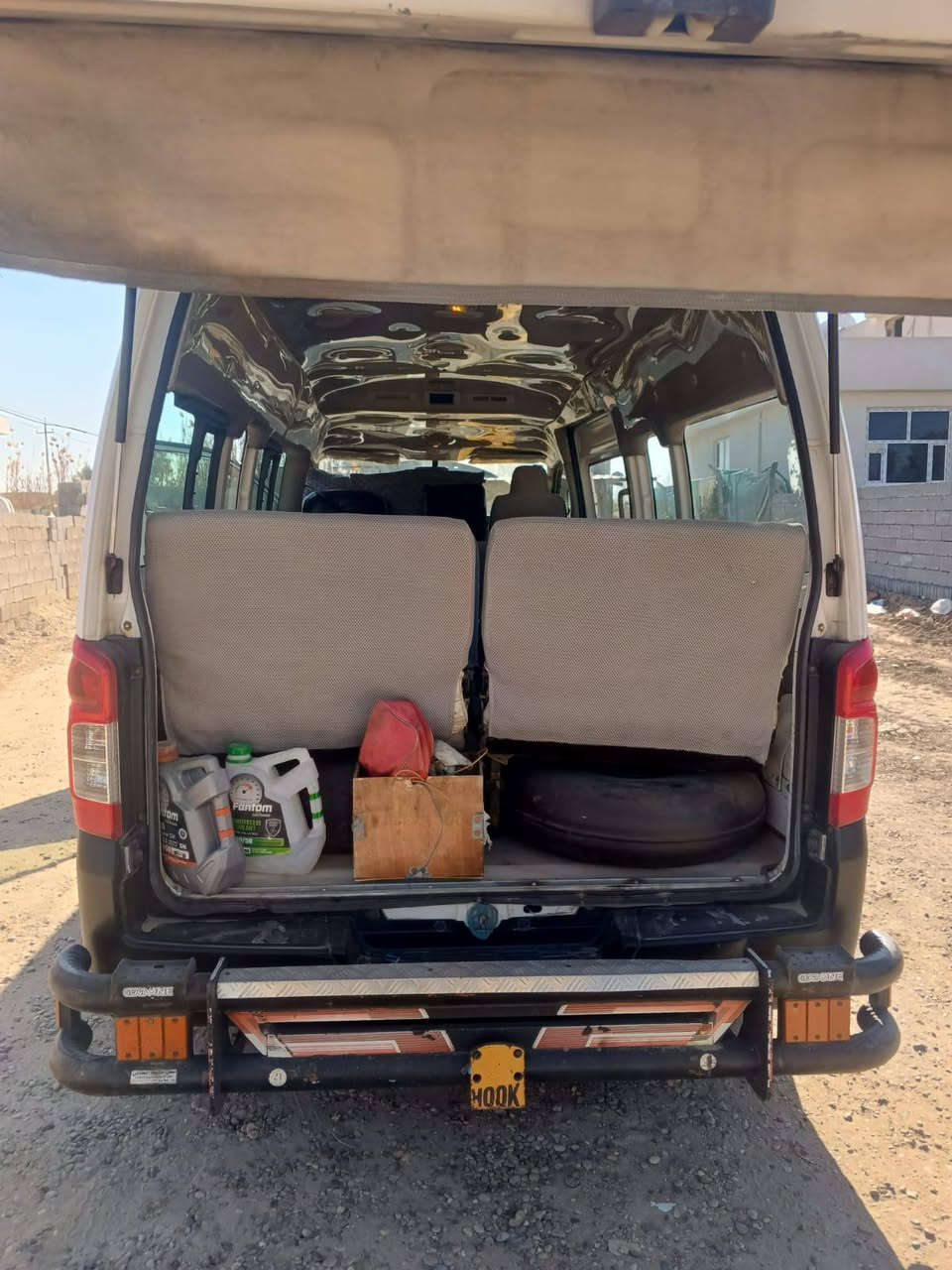 سلام عليكم نيسان عاليه البيع موديل ٢٠١٥ بيه شبر بار بل بجم وبيه بارد باب سلايت وصبغ بل طويله جوه الجامه شبرين  كير محرك اكسر مكفول المكينه بلاديه مامفتوحه منضومه غاز تبريد محور 20 بسمي تحويل ثاني يوم مكاني بغداد الثير*********** الكورك *********** السعر 183 وبيه مجال حك الجيه رقمه السياره بغداد
