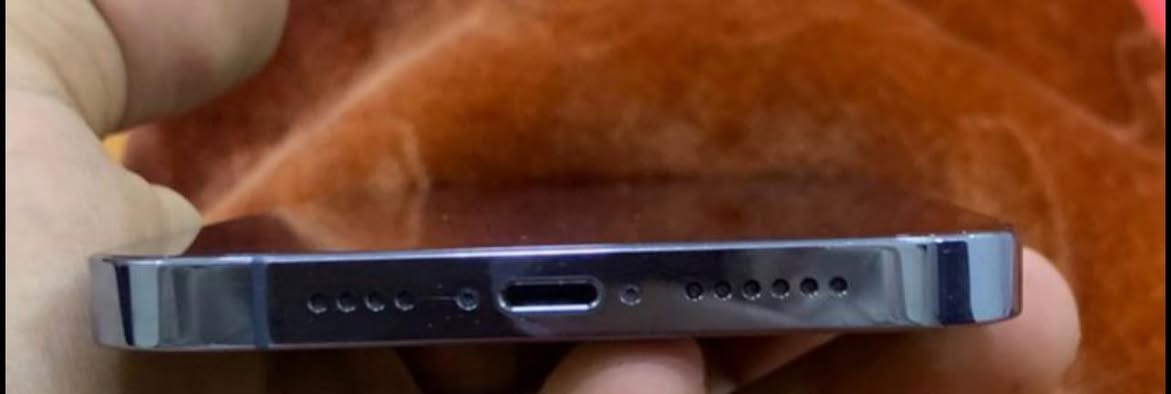 آيفون 13bro max جهاز مكفول ما مفتوح برغي بي
سعر 750 
تواصل خاص 
وعلى رقم المدرج ادناه
***********
