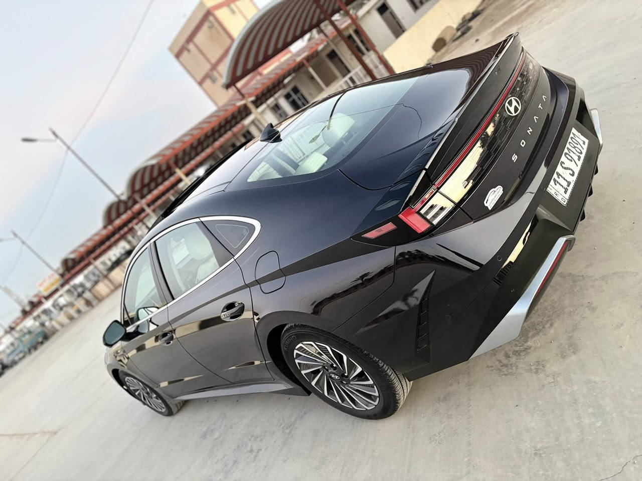 بسم الله
السلام عليكم 
سوناتا 24 لمتد 
السياره ماشيه 8500 ميل 
فول مواصفات داخل اوف وايت 
حادثها بابتين اليمنه موجوده صور الحادث 
السياره جاهزه من كلشي رقم بغداد بسمنه 
السعر (218) وبيه مجال 

‭0789 138 7389‬
*********** وبي واتساب
