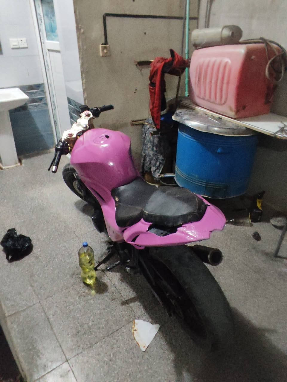 بطح هايسونك  موديل 18 للبيع ابيعلك حديد دراجه شغاله
للاستفسار ***********
