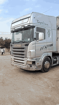 سكانيا موديل 2005 انجكشن عطر 7  بمكينتها بدون تبخير تخم تايرات جديد  جهازها sl200 غازه404
اريدها بشده وربع وبيها مجال 
للتواصل على الرقم ***********
