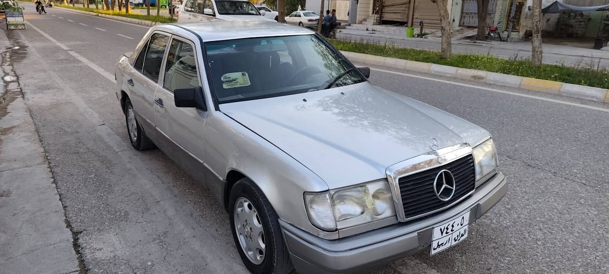 السلام عليكم بيع مستعجل مرسيدس موديل 92 رقم اربيل محرك بطه 3000 أربع جامات كهربائي تبريد قواعد بلاديات بدون خياس مصبوغه فقط جماليه سعر 45 شراي يتصل ***********
