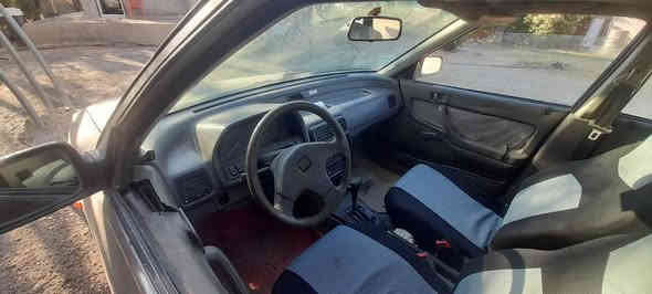 للبيع سيارة هوندا موديل 93    رقم كركوك الماني اليف سنويه الاصليه مفقوده بيها مستنسخه صاحب السياره من كركوك بالقادسيه ماعرف عنه شي ابيع غير شروط التحويل محورة كابريته محرك 16 كير اوتوماتيك السياره حلوه بس تريد ترتيب السعر 20 وبيها مجال ان شاءلله     *********** 
***********
