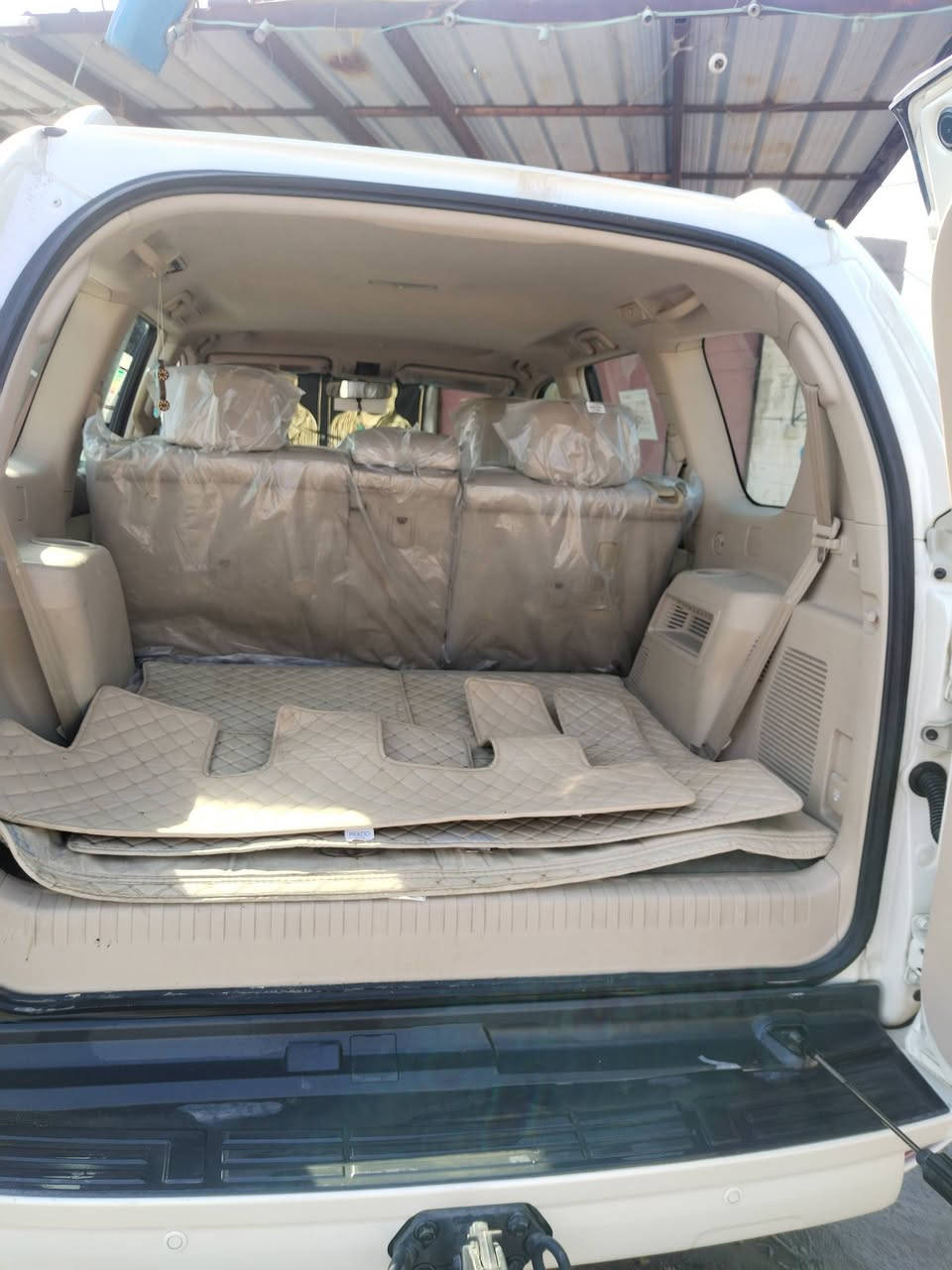 السلام عليكم برادو موديل ٢٠١٠ ٦ سلندر ماشيه ١٣٢ كم للبيع فقط مكفول من الصبغ والضربه مشروع وطني الاتصال *********** ...
