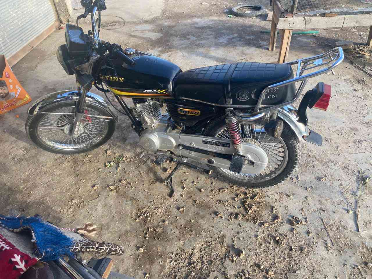 سلام عليكم دراجات للبيع تايكر لا تبخير ولا تنقيص محرك ما مفتوح اوراق كامله موديل 23 سعر 575بيه مجال مكان بلدروز أما عسكر ***********
