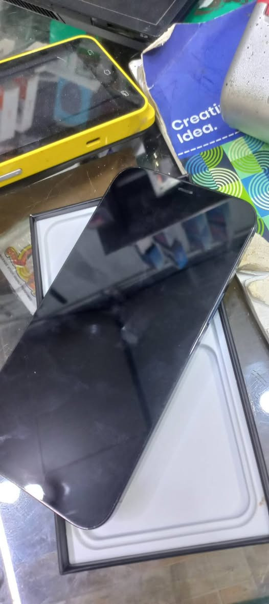 ايفون 12 برو ماكس 
بطاريه 85
امريكي 
لون نيلي
مـااا مبدل بي ايشي
استخدام شخصي 
للاستفسار مراجعه الخاص 
او الاتصال بالرقم
*********** عمارة, ميسان
