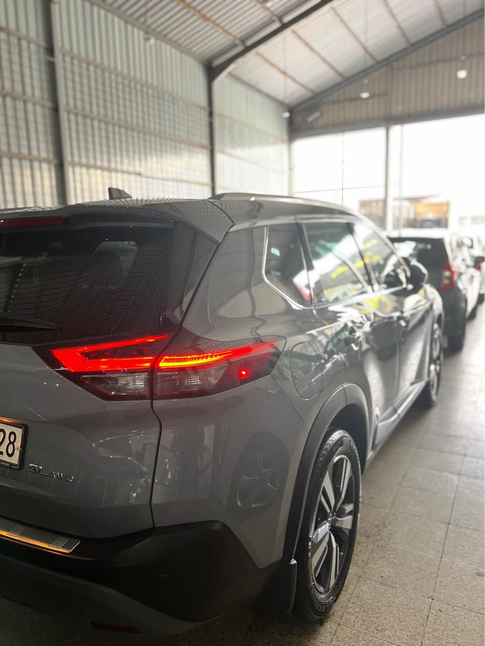 سلام عليكم 
نيسان رؤك
موديل (٢٠٢١)
مواصفات SL AWD
پانؤرامه-كوشين جلد-شاشه گه وره-دبل ئه كسل
مه كينه نه كراوه ته وه
به ناوي خؤمه 
رقم و سه نه وي نوييه
٣٩مايل رؤيه
كير مكينه تبريد بشرت
بؤزانياري زياتر 
***********
شوين هه ولير
نرخ٢٢٥$مجاليكي كه م أربيل, العراق
