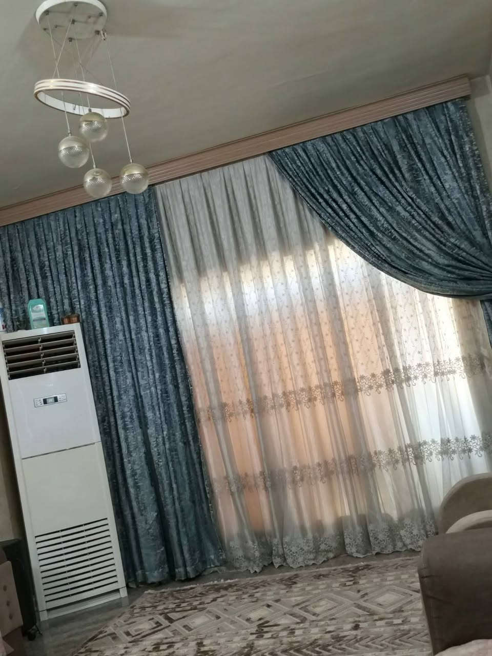 برده نظيفه وجديده تكفي شباك 6طلاقه طول اابرده 280عرض البرده كل قطعه اربع امتار وتول عشر امتار المكان الامين الشراي يراسلني خاص


**إذا كنت صاحب هذا الإعلان وتريد حذفه لأي سبب، رجاءا أرسل رسالة إلى الدعم الفني**