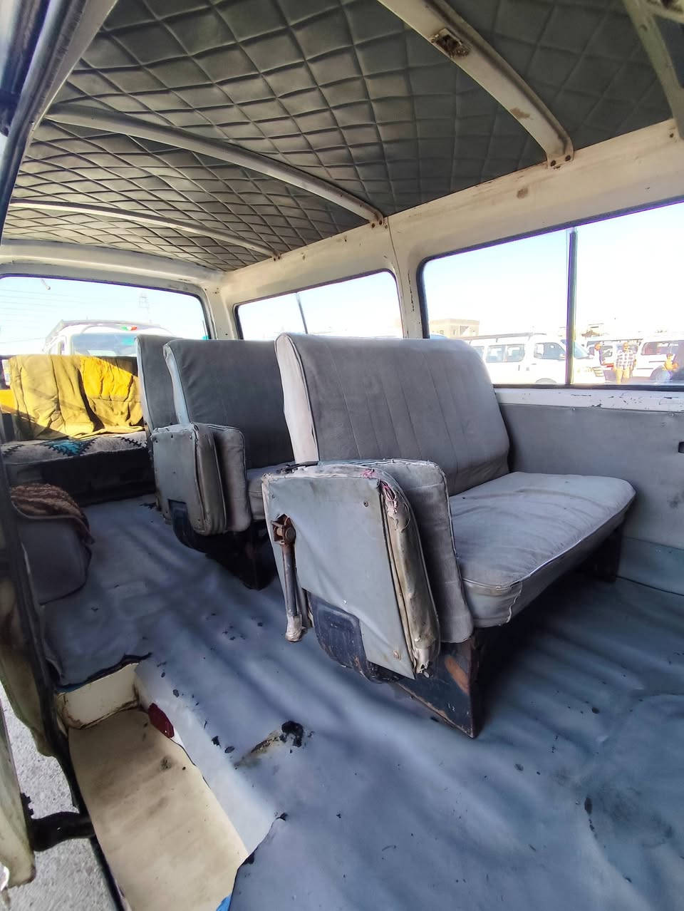 سلام عليكم من رخصت الادمن نيسان اورفان موديل 93 سيارة جاهزة كير مكينة اكسل كفالة باتري تخم تاير كهربائيات كلهة شغالة السيارة جاهزة 14نفر مكاني كوت السعر 25وبيهة مجال بسيط حك الجية الاستفسار التواصل على هذا مابي واتساب فقط اتصال.
***********
