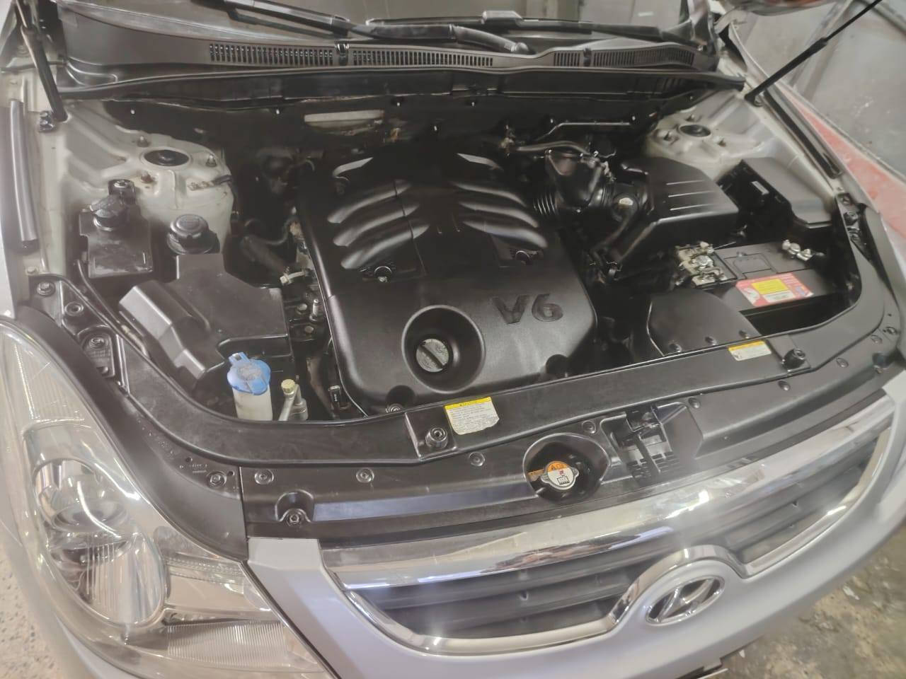 فيراكروز لبيع موديل 2009مكينه 3800رقمه بغداد بسمي سياره مال جناي بيها بل جنطه طخه زغيره صدر أمامي وخلفي جديد تبريد شغل كلها جديد بيها مناقصها شي مكان بغداد سعر 135بيها مجال  ***********
