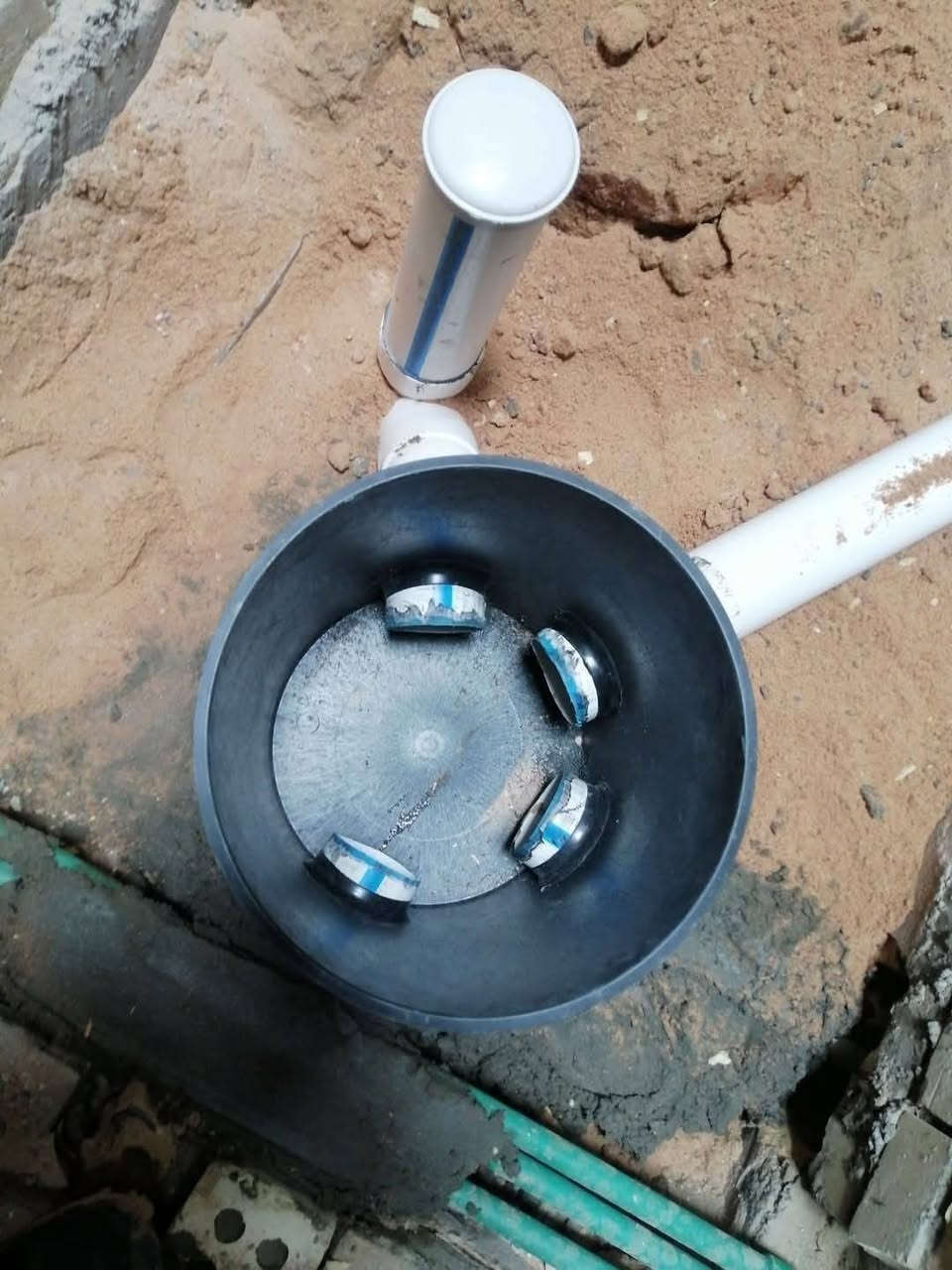 اسطه ماء كهرباء مجاري باسعر مناسبه وجوه السوك وحسب رغبت ابوالبيت ونصب السبالت شد الكيزر ومتفرغ حاليه التصال***********
