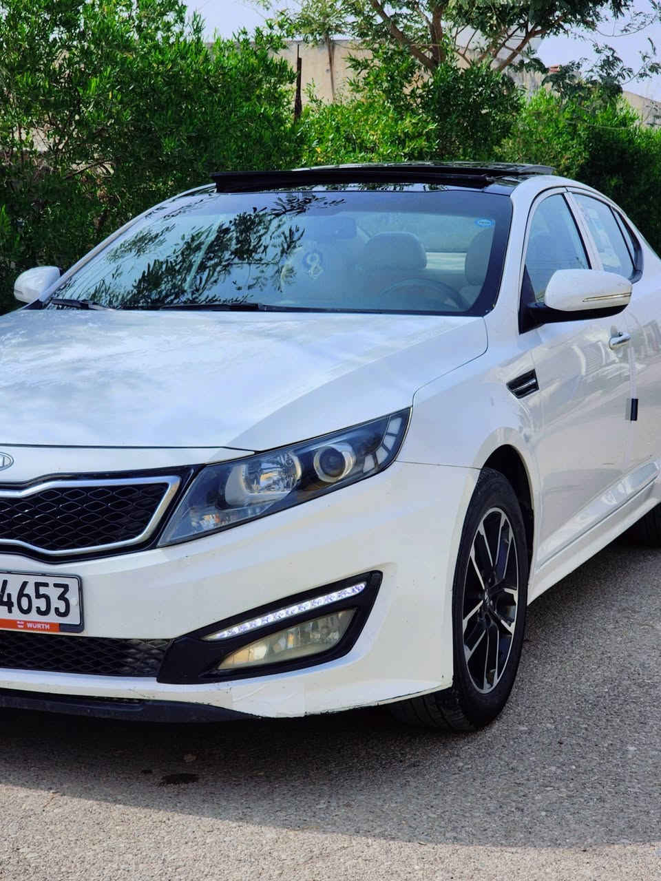 السلام عليكم
كيا اوبتميا خليجي
الموديل ٢٠١٢  
محرك 2400
بانوراما
إشارات مري 
 حساسات 
كامرة
سنوية باسمي ل ٢٠٢٨ والهزة بعدها ما ساقطة تحويل مباشر
ويل 17 sport
السيارة وارد خليجي بدون صبغ
السعر ١٣٣ وبي مجال بسيط

السيارة جدا نضيفة جاهزة
 مكان السياره ديالى المقدادية 
***********
