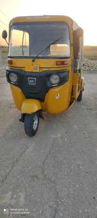 تكتك للبيع موديل 20 رقم  بيها لغد صبغ فقط 07809873585