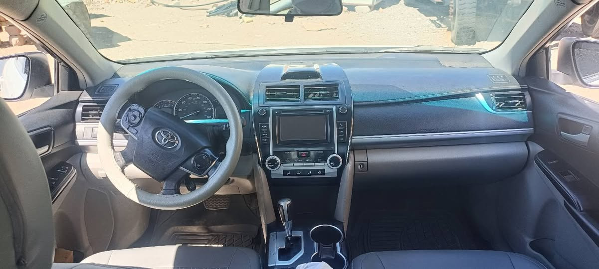 كامري امريكى ٢٠١٢ رويشتوو ٢٠٠ م نيف دركه صبخ بي داخلى كير محرك نه كرايه وه سياره نضيف دهوك, العراق
