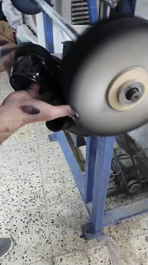 الفخامة العراقية.. من معملنا إلى قدميك!
لأن الأناقة تبدأ من الحذاء، نقدم لكم أرقى الموديلات المصنوعة بأيدي عراقية ماهرة في معمل أحذية أبو منار.
لماذا تختار أحذية أبو منار؟
جلد طبيعي 100%: داخلي وخارجي لراحة قصوى وقوة تحمل.
لمسات احترافية: نهتم بأدق التفاصيل لضمان لمعة تدوم ومظهر "مراية" كما تحبون.
صناعة محلية بفخر: جودة تضاهي الماركات العالمية. العنوان:
بغداد - شارع الرشيد - ساحة عبد الكريم قاسم.
  للطلب والاستفسار:
تواصلوا معنا عبر الرقم: ***********
معمل أحذية أبو منار.. حيث تلتقي الجودة بالأصالة
