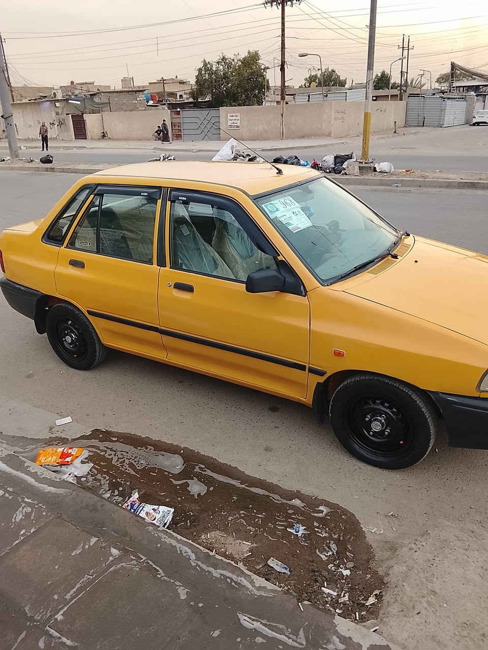 سلام عليكم ورحمه الله وبركاته سايبه للبيع موديل 12 رقم بغداد مصفره هيهة وغرامات  مكينه كير شواصي نضيفات تخم تاير جديد صدر جديد كهربائيات كلها شغاله دوشمه جديده سياره حلوه وكامله مناقصه شي السعر 26 تحويل مباشر هاي تفاصيل السياره للمكان بغداد البياع التصال ***********
