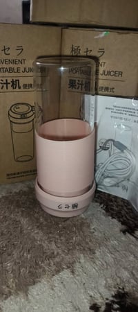 خلاط سفري • جديد • يشتغل بالشحن