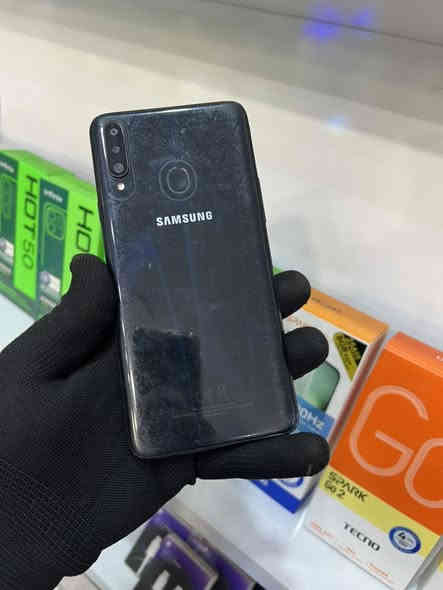 مستخدم نظافة 100%
السعر  55000

‎العنوان /بعقوبه المفرق شارع جامع الزيتوني
‎مركز علي لخدمات الموبايل
‎للتواصل 
‎***********       عمر
‎***********         علي
متواجدين من الساعة 9:00 صباحا لغاية  الساعة9:00ليلا
