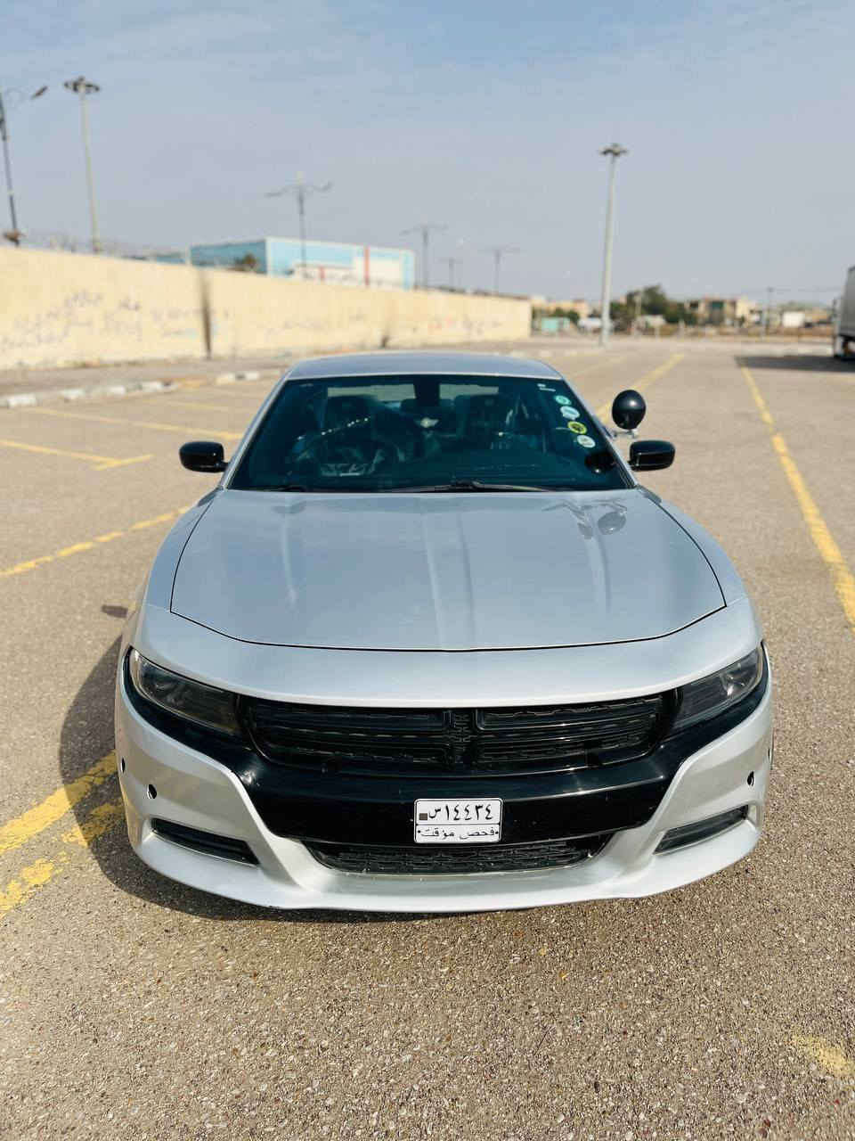 سلام عليكم
جارجر 2023 أصل بوليسي مكينة 5700 دخول جديد بأسمي بدون رقم تترقم اي محافظة الحادث تبديل جاملغ امامي + بنيد بدون دواخل الارباك ضارب مبدل دشبول .
سياره جديده ع وضع الشركه ما تصرف عليها ولا ألف / مكان السياره العماره
السعر : 215 وبيها مجال قليل 
للاستفسار الاتصال على/ ***********
