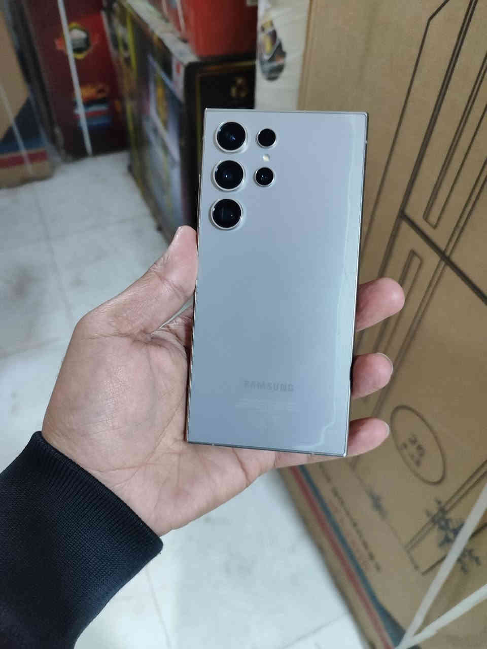 اس الترا ٢٤ مكفول مامفتوح شرق اوسط خطين سبب الحافظه موضح بالصوره  الذاكره ٢٥٦ السعر ٨٢٠ وبي مجال الديوانية مركز ***********
