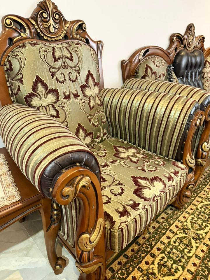 التخم للبيع  ( القنفات +طبلات +زولية )  900الف دينار العراقي اي الاستفسار اتصلو على هاي الرقم ***********
