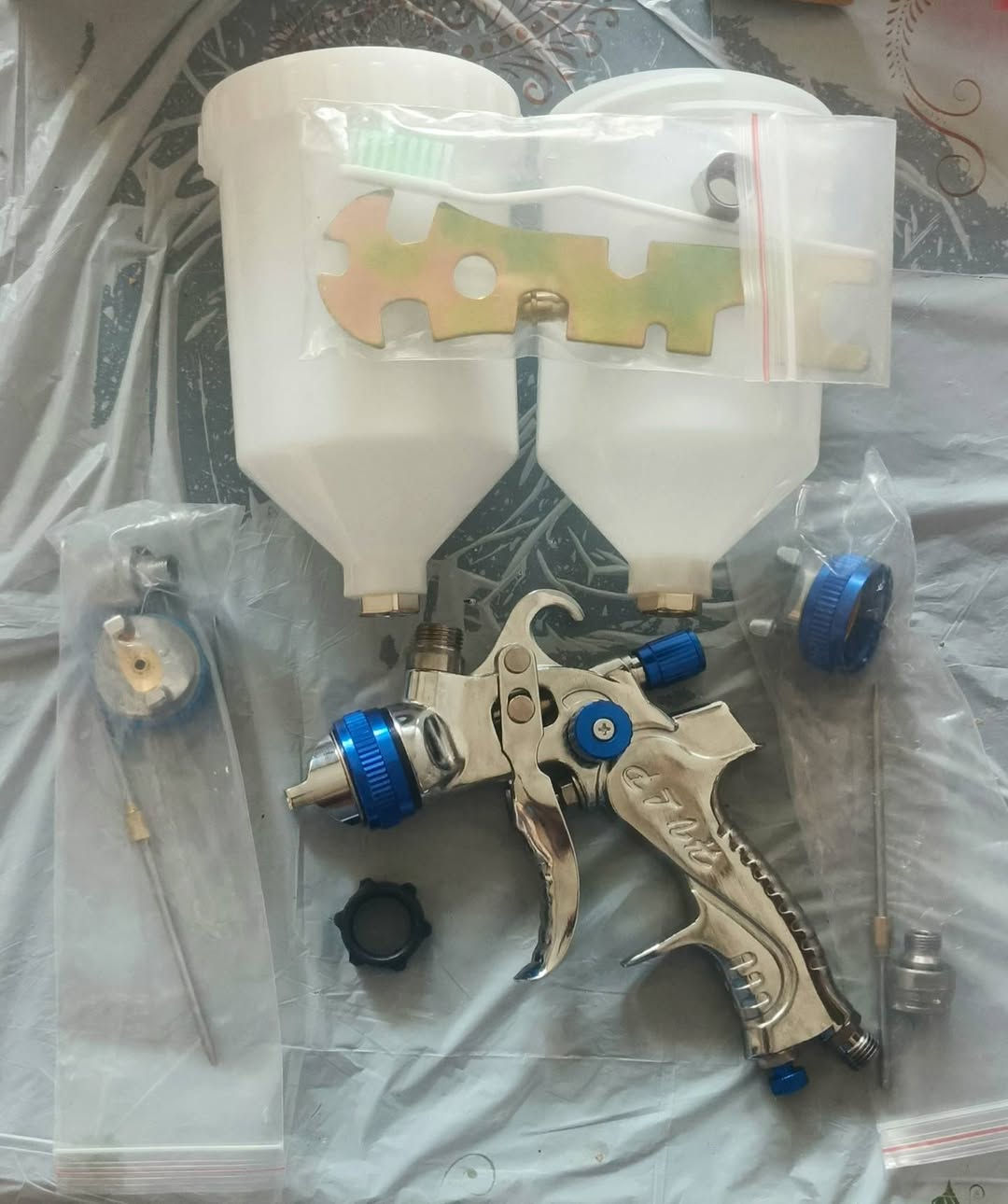 مسدسات صبغ احترافية اصلية جديدة غير مستخدمة مع كافة الملحقات سعر القطعة 75 مكاني بغداد الجديدة


**إذا كنت صاحب هذا الإعلان وتريد حذفه لأي سبب، رجاءا أرسل رسالة إلى الدعم الفني**