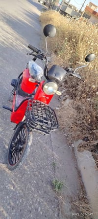 ماطور شحن • ٥ بطاريات • موصل جانب الايسر