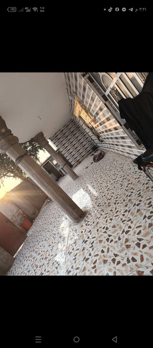 السلام عليكم بيت للبيع مساحته 250 متر طابو زراعي سند 25 العنوان خلف المعهد الفني بابل تحويل مباشر السعر مناسب جدا استفسار *********** بي واتساب أو خاص موجود
