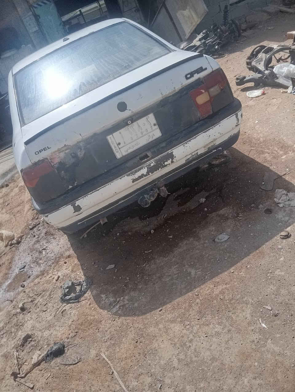 سلام عليكم اوبل فيكترا موديل 90سنويه صاقطه ابيع كوم حديد مكينه لطشه صاحبه موجود تريد تحويل تريد وكاله سعر 12بيه مجال ملاحضه كوم حديد ابيع سياره طافيه *********** مكاني ديالى بعقوبة مفرك
