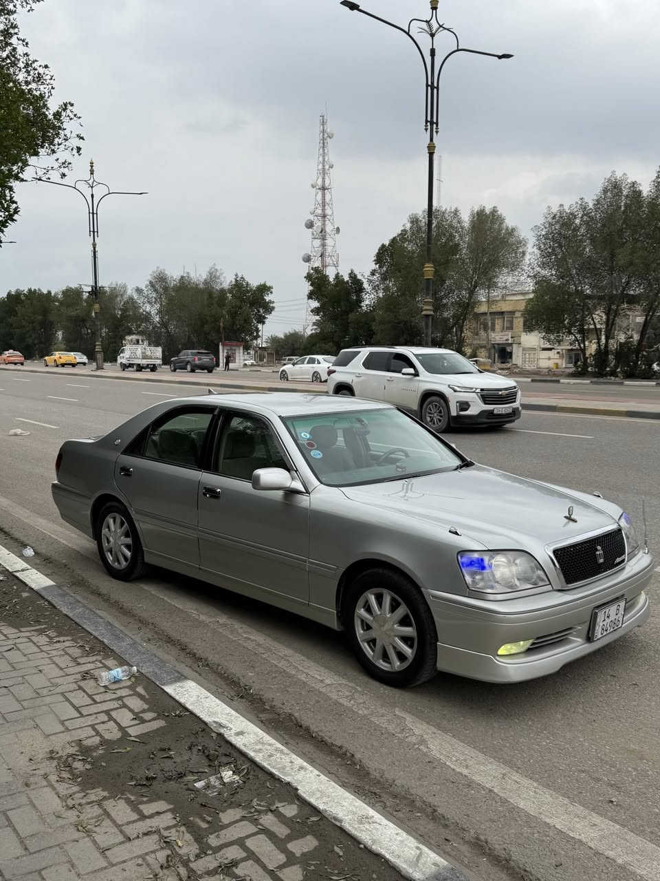 سلام عليكم جنون رقم بصره تجسيل جديد. السياره كفاله عامه من ضربه ولكص ولنقل وصبغ وعيب شرعي مكفوله من كلشي. مواصفات كرستال اصل دكمتين شاصي 171ديفور صغير.  السياره كارتون جديده كلشش. كامرات امامي خلفي تحكم ستيرن دبل شاشه مواصفاتها تخبل.  السعر. 128مجالها كلش قليل هاتف ***********البصره
