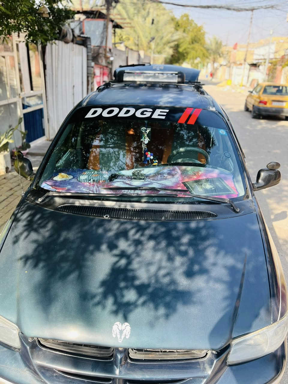 سلام عليكم دوج كرفان موديل٢٠٠٠لسياره كلش نضيفا بل حقيقا حله لسياره بسمي تحويل مباشر عارضها66مكان لسيارا بغداد لحسينيه'…..رقمي ***********
