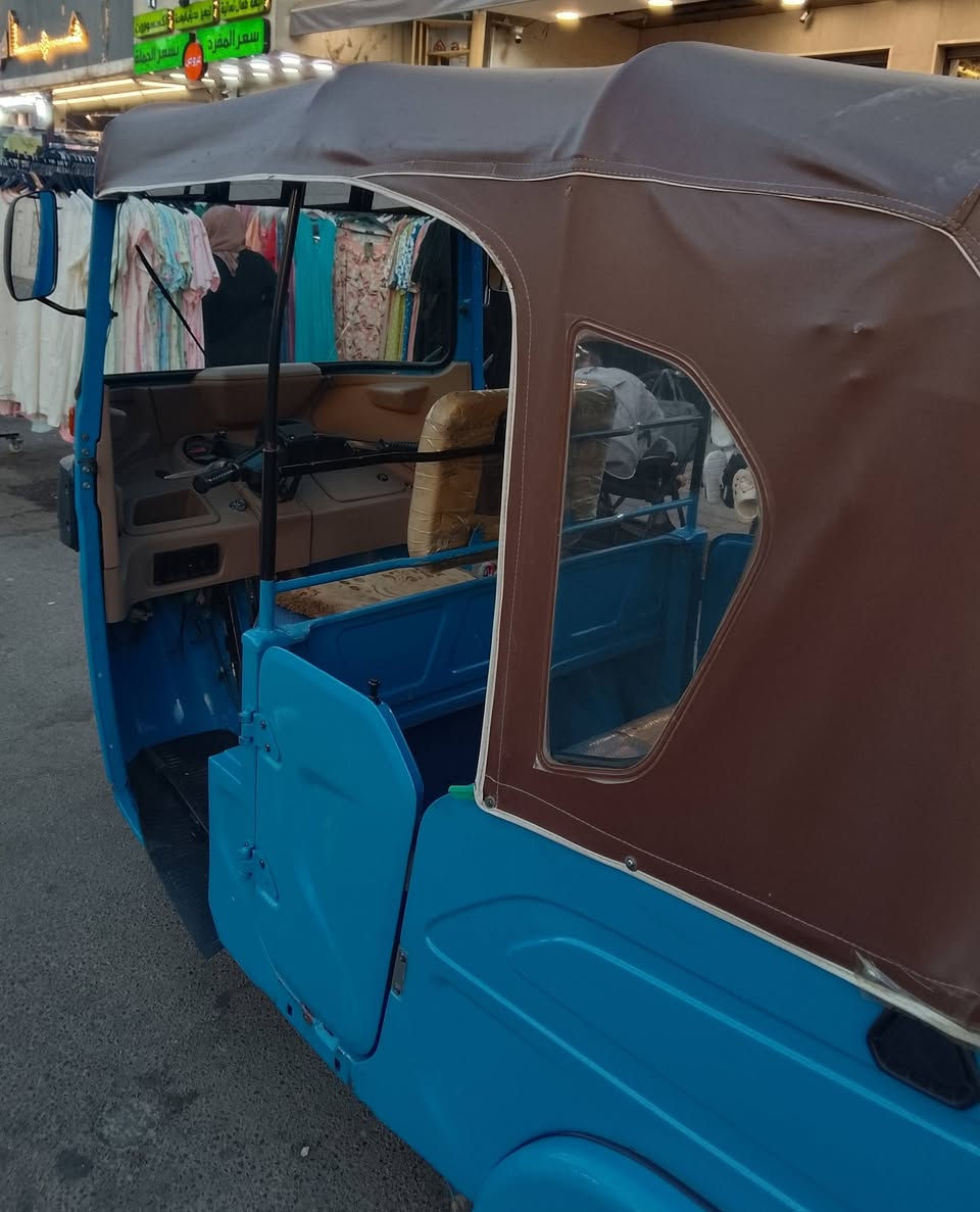 السلام عليكم عندي تيكتك  موديل 23 تيك توك حلوه مال جناي رقم بغداد اللي يحب يتصل على هذا الرقم مكاني بغداد مدينه الصدر االجوادر مستعجل على بيعته ***********
