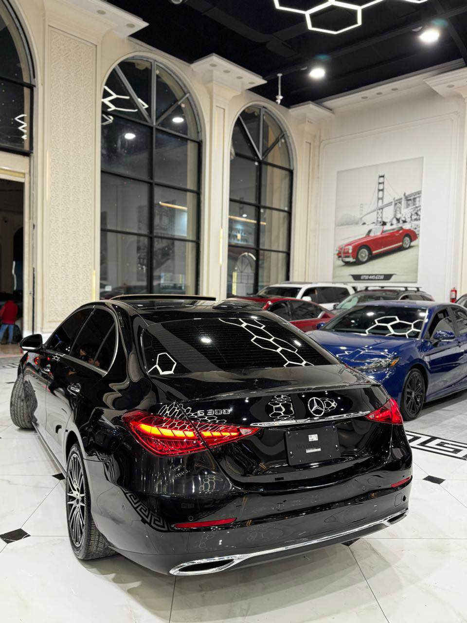 سلام عليكم للبيع مارسيدس c300 
2024 .   جديده كلش
سعرهـا / بدون معامله رجاءً  قفل 315$ ورقة   
مواصفات 
سلايت
كشن مساج
ماشية ٢٩ الف 
بصمة ابواب(دخول ذكي)
اشارة ترحيب مارسيدس
رادارت وكامرات محيطية 4
لايت زنون متحرك
رادار تحذير تصادم
كشنات تدفئة وتبريد ميموري
ستيرن تدفئة
نقاط عمياء
حساسات٣٦٠درجة
قيادة ذاتية 
اصطفاف ذاتي
صندوق كهرباء
وبعد بيها هواية مواصفات معروفة بالمارسيدس
محرك وكير مكفولات
ضررها : بدون صبغ ✅
ايرباك سستم شركة راجع بلادي ✅
سياره جديده كلش مبيه اي نقص 
مكان السياره اربيل
كاتي بعدها تترقم اربيل 
واتساب  موجود *********** أربيل, العراق
