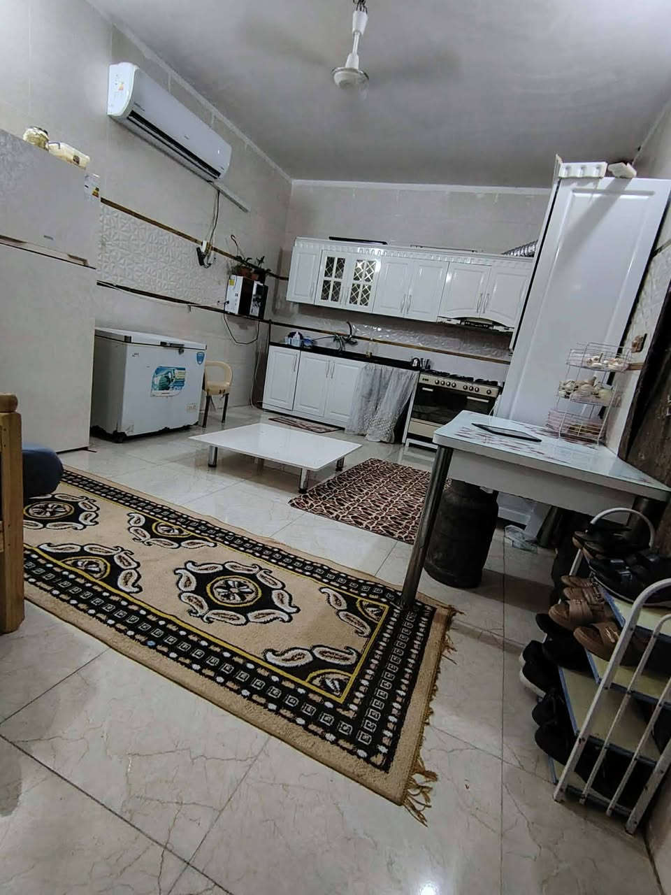 بيت زراعي سند ٢٥ 
٢٠٠ متر بلنجف الاشرف عمود ١١٠ فرع اسواق تلعفر سابقاً ليجوه بناء حديث٢٠٢٣  يتكون من غرفتين ٤في٥ ومناور اثنين صحيات ٢ وصاله كبيره5*6  درج وبيتونه ومطبخ واستقبال ٤في ٦ وطارمه بناء طابوك والسقف صب جاهز للسكن 
مراجعة مكتب ابورضا للعقار سايدين القادسيه مقابل مجمع عماد سكر ***********
