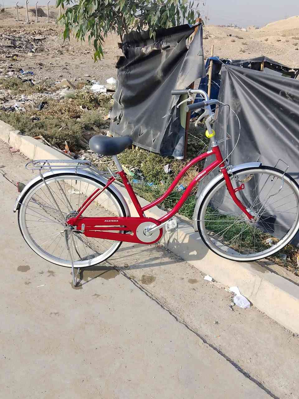 بيسكل عبد الحليم 2017نضيف 95%ميرادلو اي شي السعر 100وبي مجل الاستفسار على الخاص او ***********
