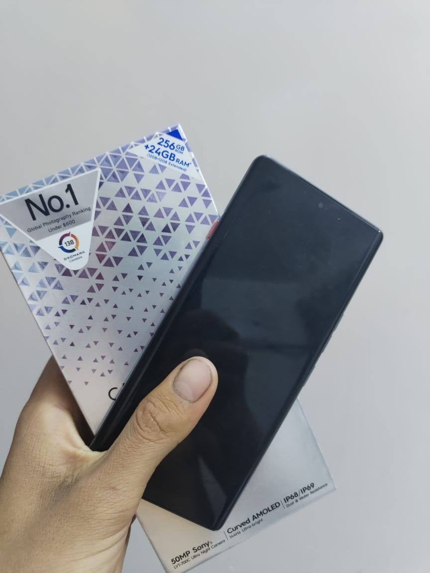 سلام عليكم للبيع تكنو كامون اربيعن أبرز 
السعر ٢٨٠ اوبي مجال قليل العنوان بغداد مدينة الصدر قرب فلكت حي النصر موجود وتساب فقط ***********
