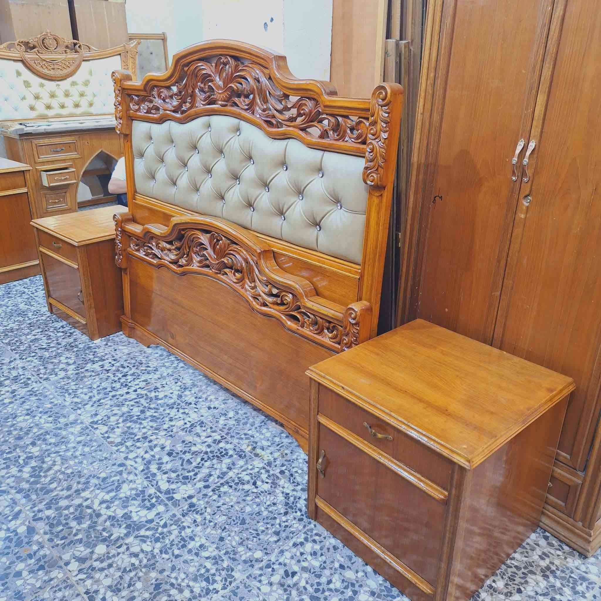 غرفه ست ابواب ملحق داخل خارج صاج الخارج٥ملم والداخل 5ملم غرفه تفصال درجه اولى شغل كتلوك شغل تفصال خاص التوج عضم زان الدنك عضم جاوي غرفه تسكام درجه اولى للحجز والاستفسار الاتصال على وات ساب ***********
