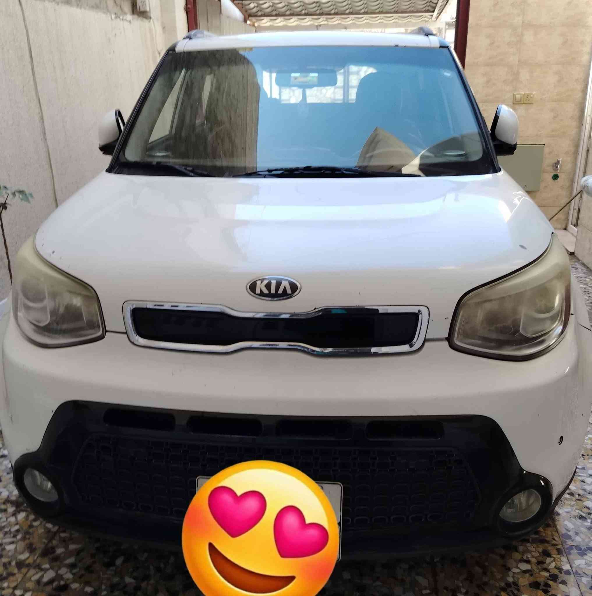 السلام عليكم كيا سول موديل ٢٠١٤خليجي - رقم أربيل القديم سنويه ٢٠١٩  عندي وكاله  ماشية١٧٠الف قابل للزيادة  صدر امامي جديد  الإطار الامامي جديد  ابيض بدون صبغ مواصفاتها محرك 2000. Duhs) يعني لا فانز ولا محسن) بصمة تشغيل _ويل كب حجم ١٧ حساس امامي _لايت لد امامي - تحكم استيرن كامل - كامرة-اشاير بالمراية الجانبيه - نظام ترحيب اوتو - بلوجكترات  - تحكم استيرن كامل اربع جهات - نظام  اقتصاد الوقود ايكو - كمبيوتر شاشة-مسجل خزن هارد +شاشة لمس - تبريد لمس بيانو كمبريسر بستم ( يعني لايفصل ولايبوخ)داخل صاج اسود - كرسي  السائق كهرباء - أرضية مغلفه جلد  بيها طخة في جاملق الخلفي (بارد)  وبعد بيها مواصفات لم اذكرها  مكان السياره بغداد  حي اور /سعرها ١٠٥ $ وبيها مجال بسيط  للاستفسار الاتصال على الرقم (***********) ابو علي
