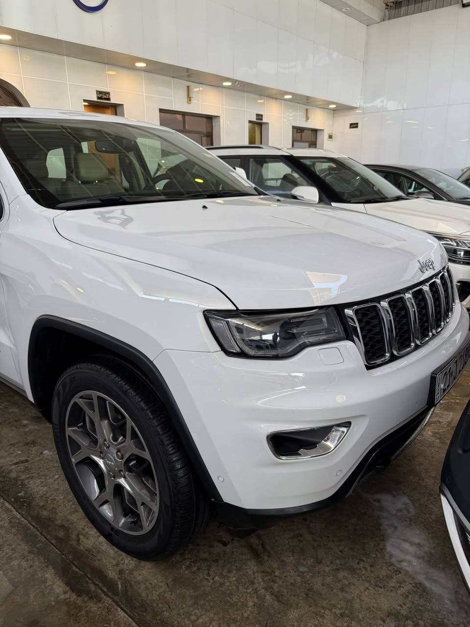 جيب ليمتد موديل 2019 وكالة هارلم
مكفوله كفاله عامه من البارد والشخط 
ماشيه 43 
بنوراما معروفه الموصفات لميتد 
رقم شمالي 
معارض البياع معرض ألماسه 
استفسار ***********
