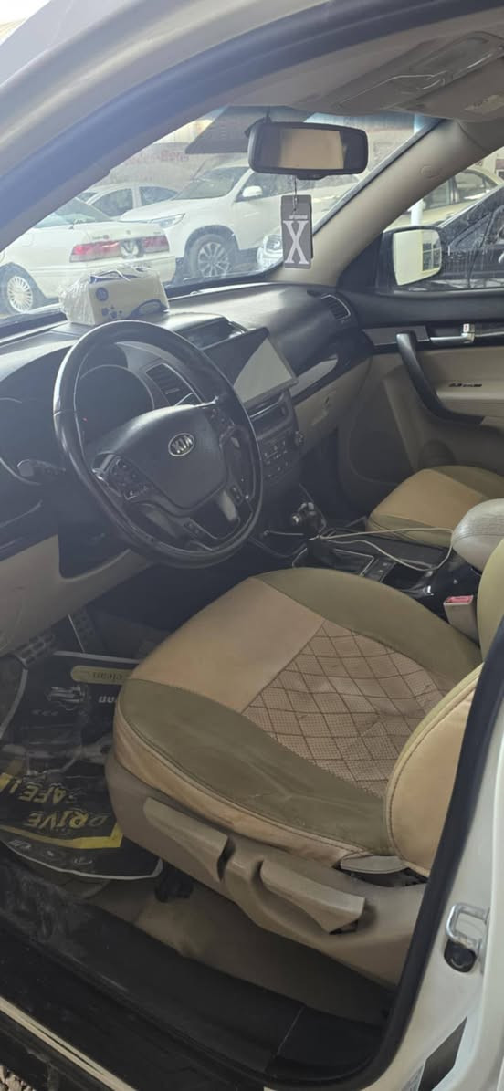 السلام عليكم من رخصة الادمن للبيع سورنتو 2013 كفالة عامة 4 سلندر فوول ماعدا الفتحة وارد خليجي للأستفسار ***********
اتصال واتساب مفتوح السعر 165
