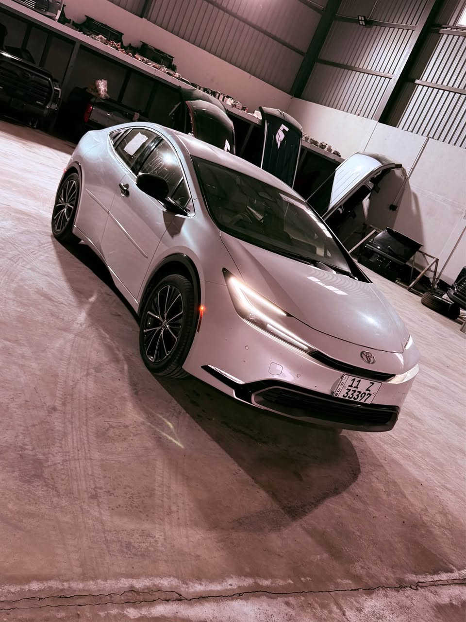 سلام عليكم

تيوتا بريوس 2023 

فئه xle فول عدا البنوراما

حادث جاملغ فقط صطحي ايرباك برده فقط قطعه وحده صبغ بدون دواخل بدون اي ضرر قوي 

ماشيه 27 الف كيلو 

رقم بغداد الجديد بسمي تحويل ثاني يوم شبه مميز 

موصفات 

Ev مود 

اربع انضمه قياده 

بصمه 

فول تحكم ستيرن 

رادرات 360 درجه 

تحديد مسار 

توقف ذاتي 

اوامر صوتيه 

Auto لايت

حساس امامي حساس خلفي 

كشنات جلد 

كشن كهرباء 

تدفئه كشنات 

تدفئه ستيرن

اناره داخليه بل دشبول بلادي 

لايت led 

لد امامي مع لد خلفي 

شاشه الكترونيه 

ابل كار بلي 

السياره كامله وجاهزه ومناقصها اي شي 

مكان السياره بغداد 

السعر 185 وبيها مجال بسيط. 

*********** بغداد, العراق
