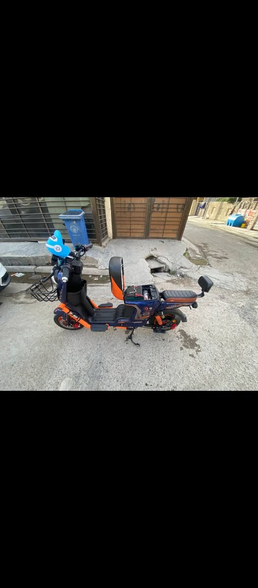 دراجة شحن R9 موديل 2026 وياهه بصمات 2 تشغيل عن بعد وسويجات 4 نسخ دراجه نضيفه الله شاهد صالهه 20 يوم من جبتهه دراجة بريكات دسك الامامي والخلفي 5 بطاريات 20 امبير كل وحده اشاير ليوره والكيدام بلوجكتر كدام الدراجه متروسه اناره وياهه ستان مال تلفون دراجه نضيفه كلش ويياهه سله+ مرايات + وياهه بايدر دراجه مدرعه ستان صفح بيها 4 سرع+ بيها بك سعر 500 وبيها مجال حك جيه استفسار *********** فقط واتساب متواجد دراجه نقصهه بس شاحنة
