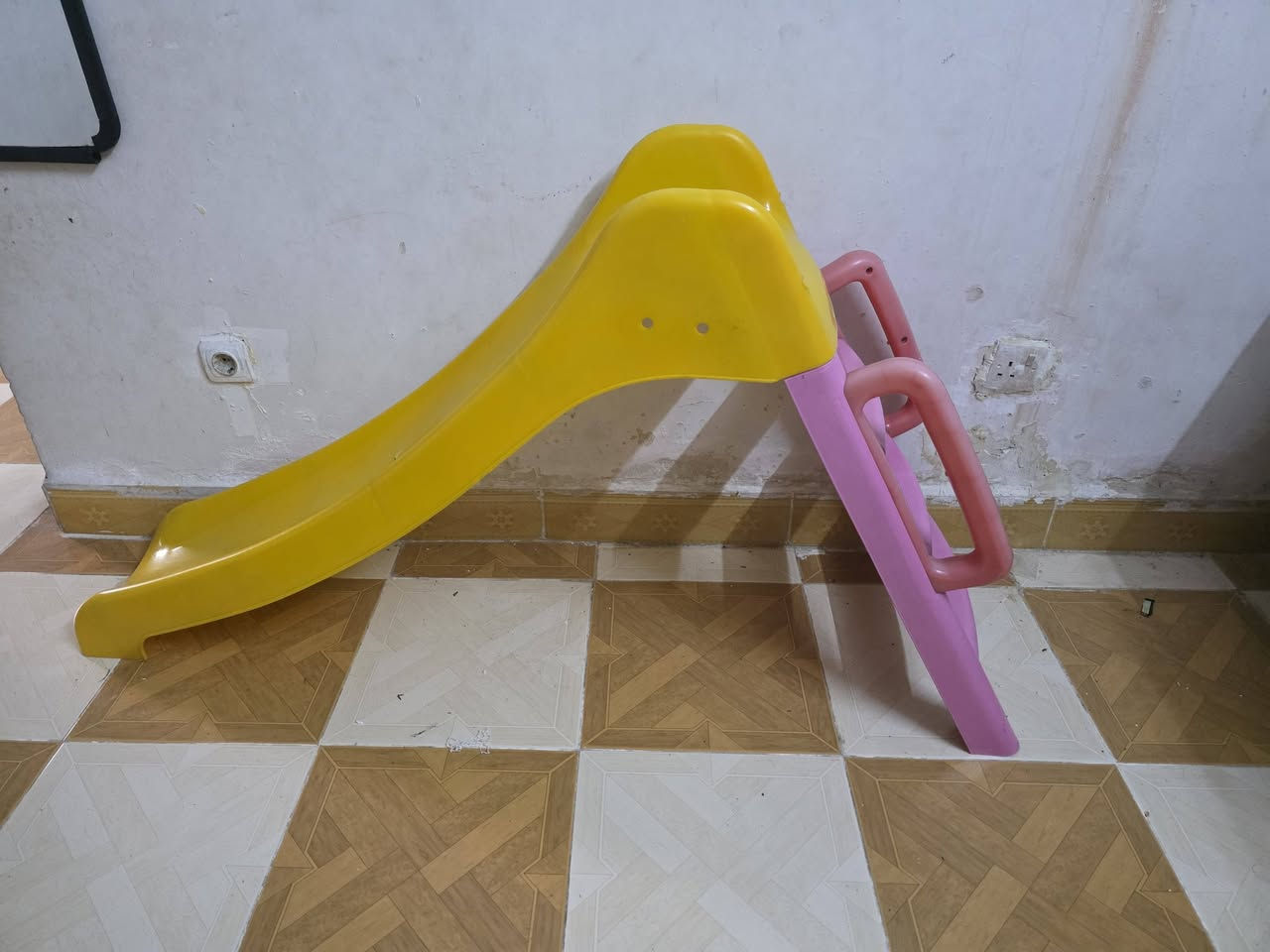 زحليكه اطفال للبيع الشراي يتفظل خاص


**إذا كنت صاحب هذا الإعلان وتريد حذفه لأي سبب، رجاءا أرسل رسالة إلى الدعم الفني**
