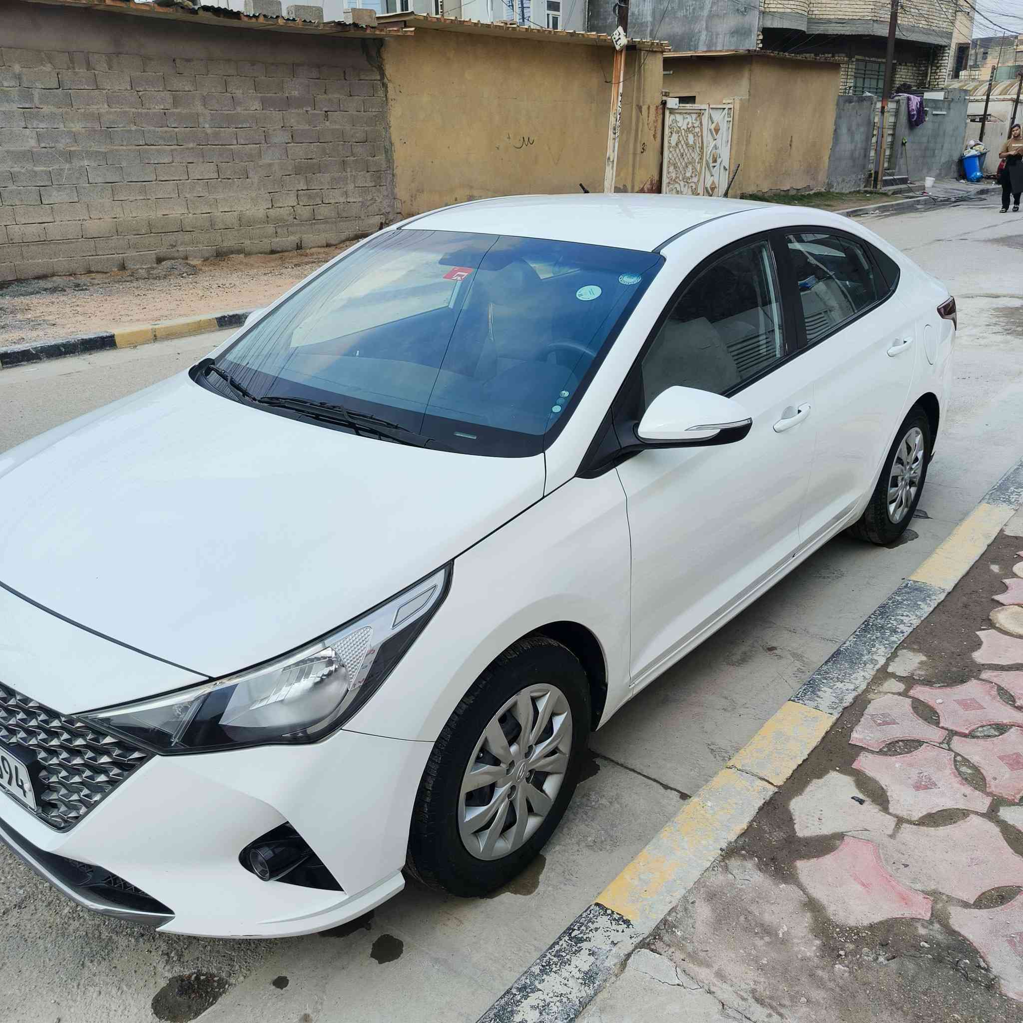 ‏سلام عليكم . اكسنت موديل 2022 وارد خليجي  محرك ال1600 دوش مكفول ما مفتوح تبريد قطعتين كير مكفول سياره بيها جاملغات امايمه رش صبغ  فقط بدون حادث وبدون معجون سياره جاهزه رقم اربيل جديد بسمنا تريد تحويل أو وكاله بل يعجبك
‏السعر 127$ بيها مجال بسيط
‏العنوان بغداد الدوره
‏***********
‏ متوفر وات ساب
