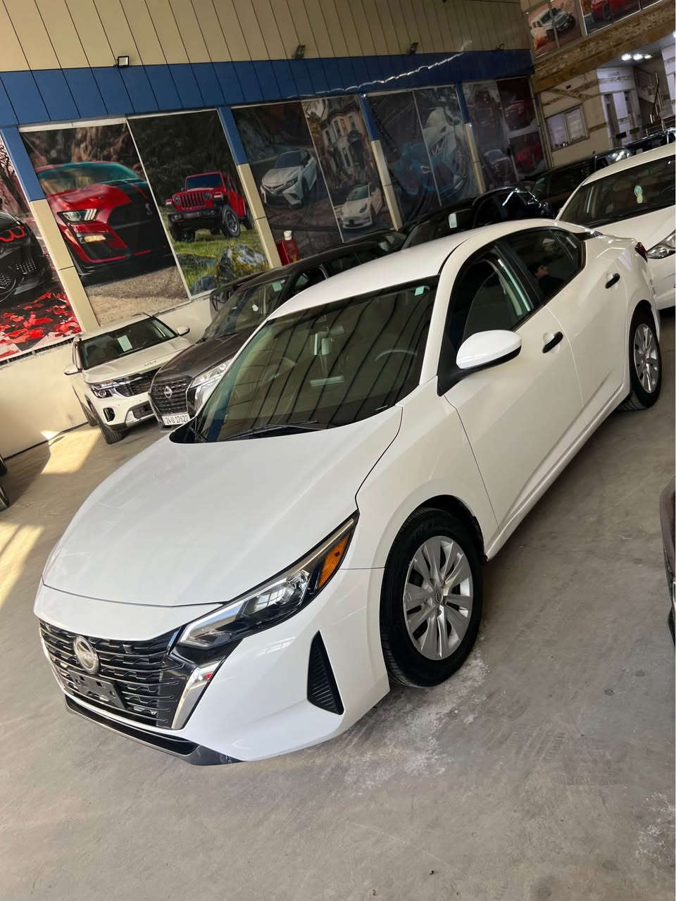 نيسان سينترا 2024 s 
سعر /118 ورقه و مجال بسيط 

مواسفات s 
بصمه
شاشه 
كاميره 
حساس 
رادار 
تحديد سرعه 
تحكم ستيرن 
بعد بيها هواي مواسفات 

بجم كبص بدون ايرباك ✅
سياره بيها صندوق سبغ +4 قتع كلير امريكي 
مكان سياره اربيل 
 اتصل رقم /*********** أربيل, العراق
