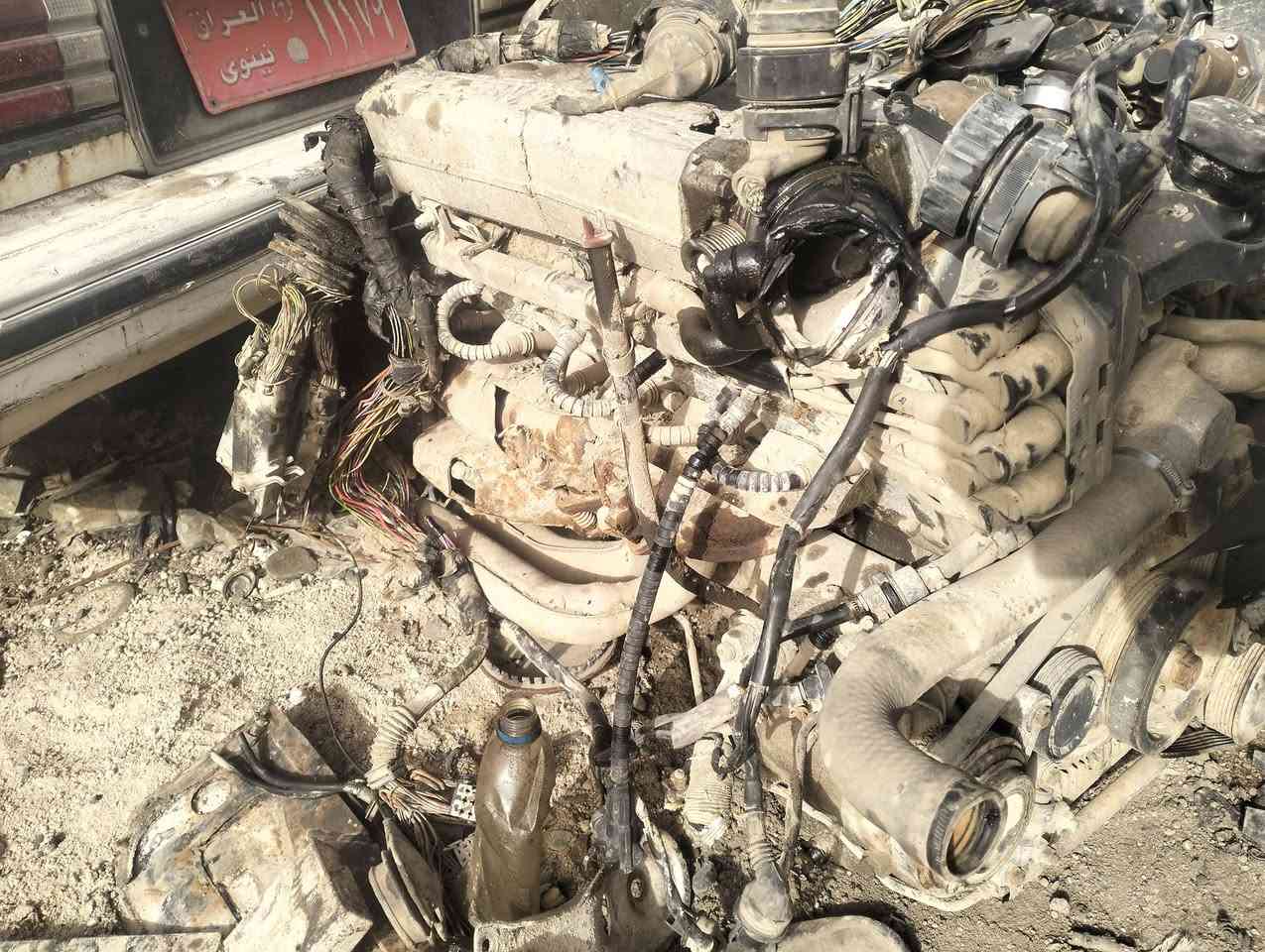 السلام عليكم 
تفصيخ بيئم 750 .. 12 سلندر 
محرك وكير جديد بس متروك بسبب حادث بالسيارة 
مجموعة امامي وخلفي وتانكي بانزين وبعض الادوات 
مكاني بغداد جسر ديالى الجديد بالحي الصناعي 
***********
***********
