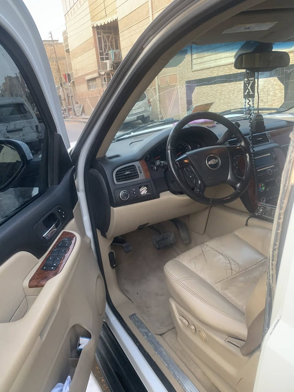 سلام عليكم
تاهو أدوات أدوات 

سياره فول كفاله عامه من كص وسرقه تكفلك بكلشي 

جديده مهنه الكلمه 2008سياره 
اي نقص مابيهه ارجع وكول مكفوله مدعاميه لدعاميه

سبير منازل رقم ***********سعر 85وبيهه مجال
